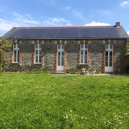 Gite -Belle Maison Dans Une Ancienne Ecole-Tarif Reduit Hors We ! Chanzeaux Екстериор снимка