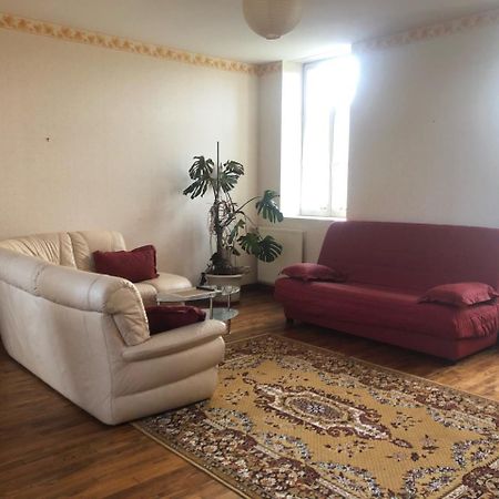 Gite -Belle Maison Dans Une Ancienne Ecole-Tarif Reduit Hors We ! Chanzeaux Екстериор снимка