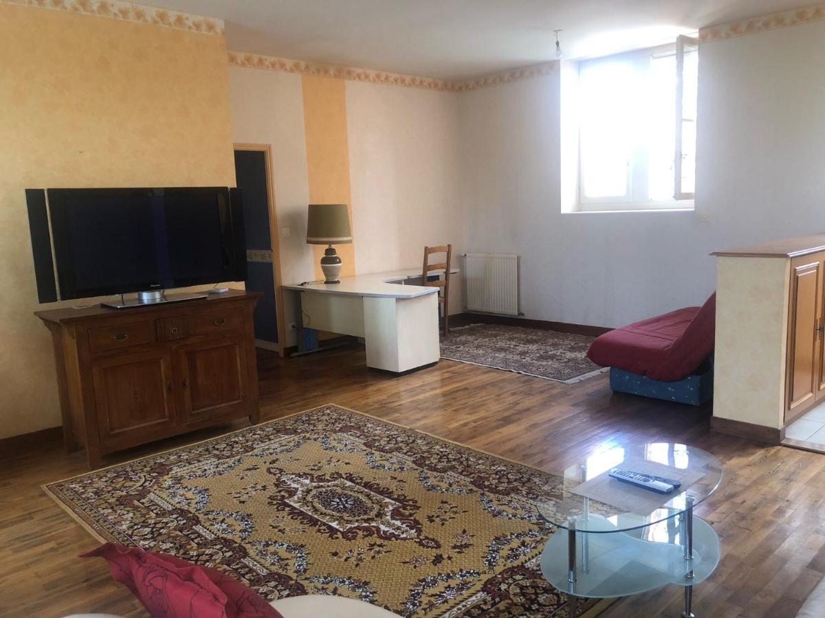 Gite -Belle Maison Dans Une Ancienne Ecole-Tarif Reduit Hors We ! Chanzeaux Екстериор снимка