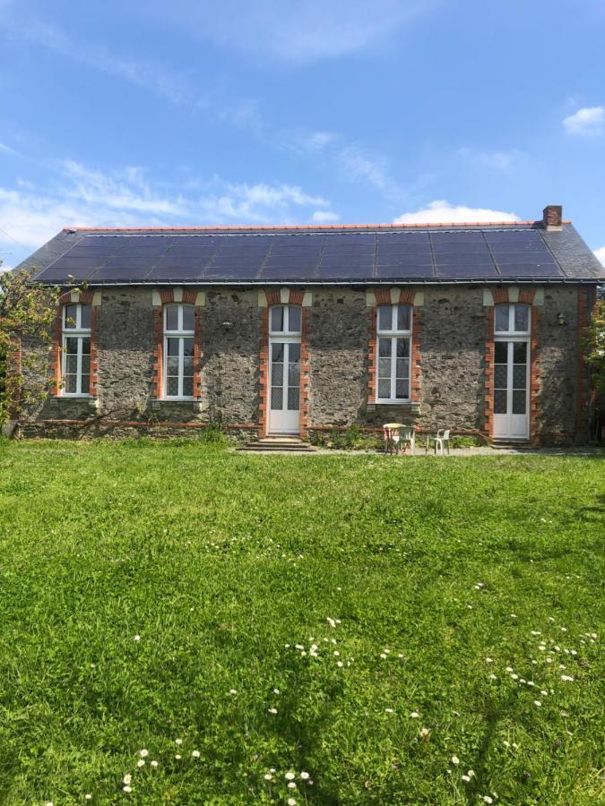 Gite -Belle Maison Dans Une Ancienne Ecole-Tarif Reduit Hors We ! Chanzeaux Екстериор снимка