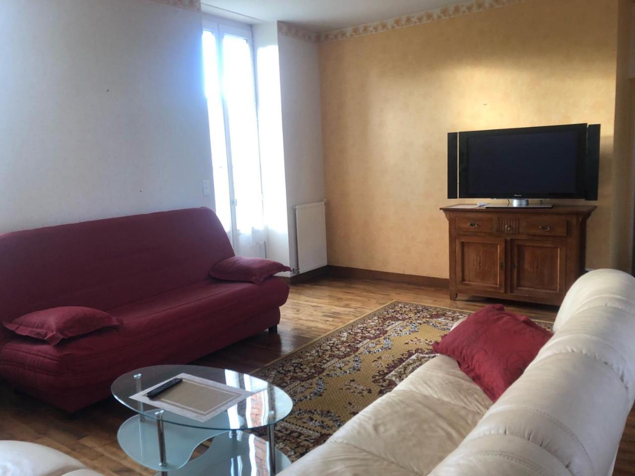 Gite -Belle Maison Dans Une Ancienne Ecole-Tarif Reduit Hors We ! Chanzeaux Екстериор снимка